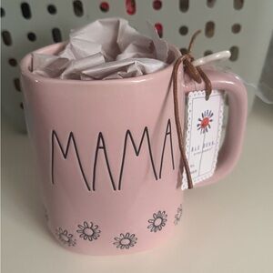 Brand New Rae Dunn "Mama" Mug
